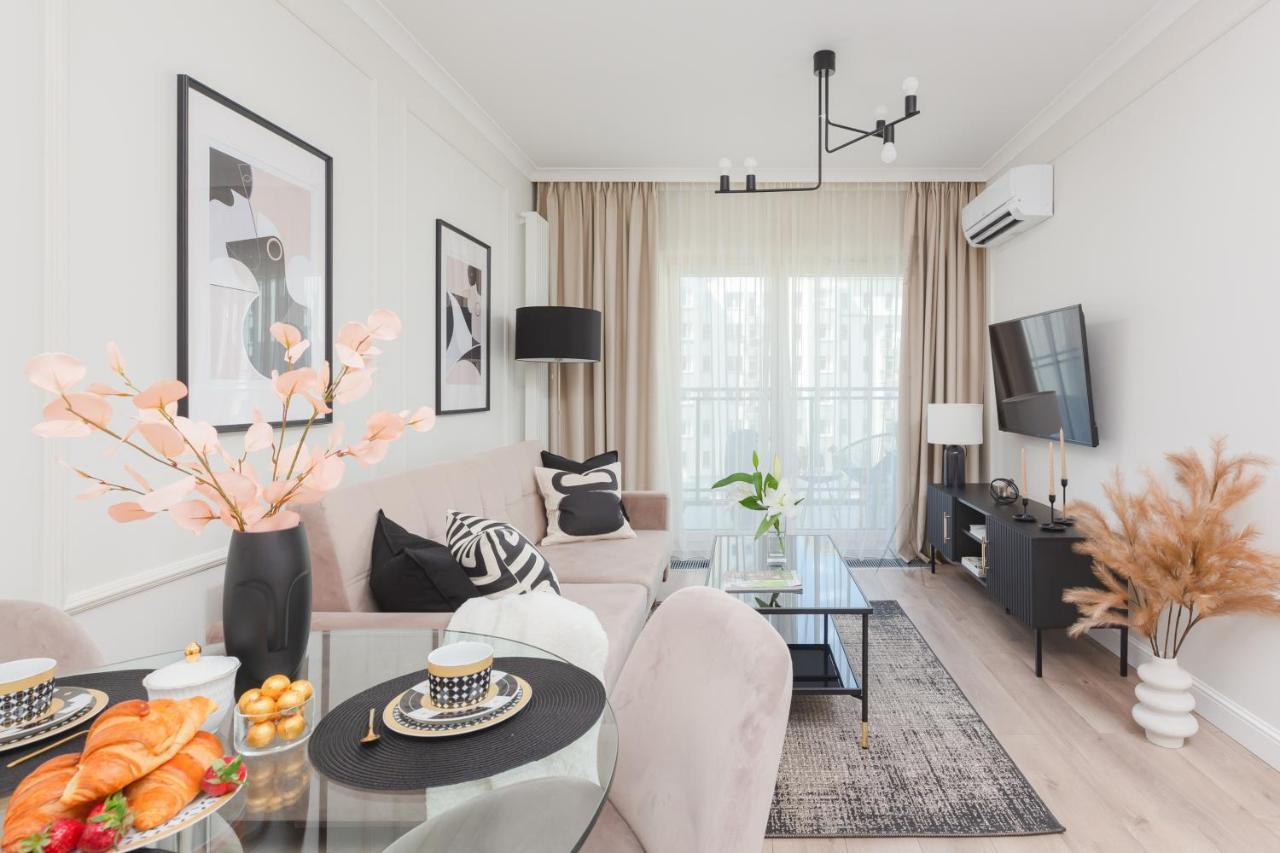 Mennica Residence Central Apartment By Renters Prestige Varšava Exteriér fotografie